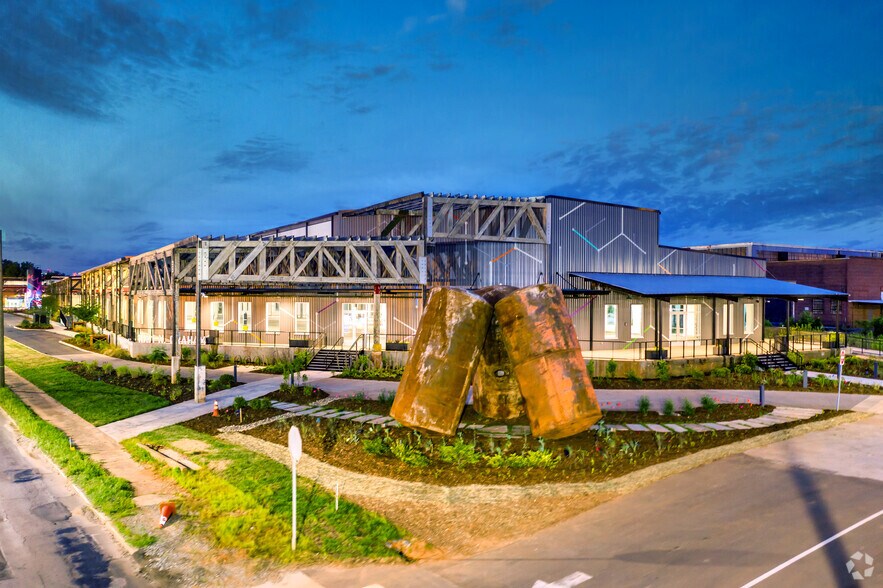 1801 N Graham St, Charlotte, NC à louer - Photo du bâtiment - Image 2 de 32