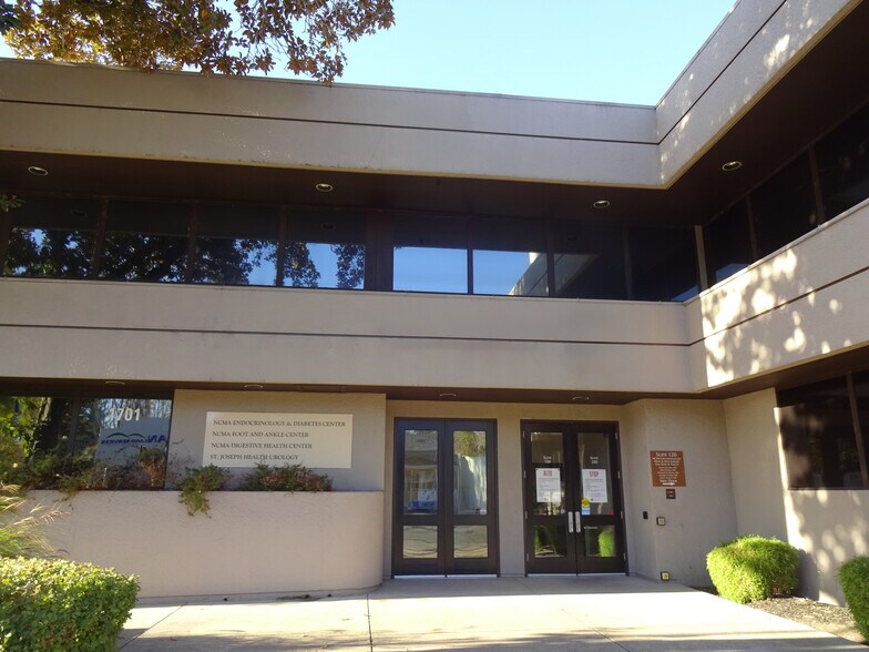 1701 4th St, Santa Rosa, CA à louer - Photo du bâtiment - Image 3 de 3