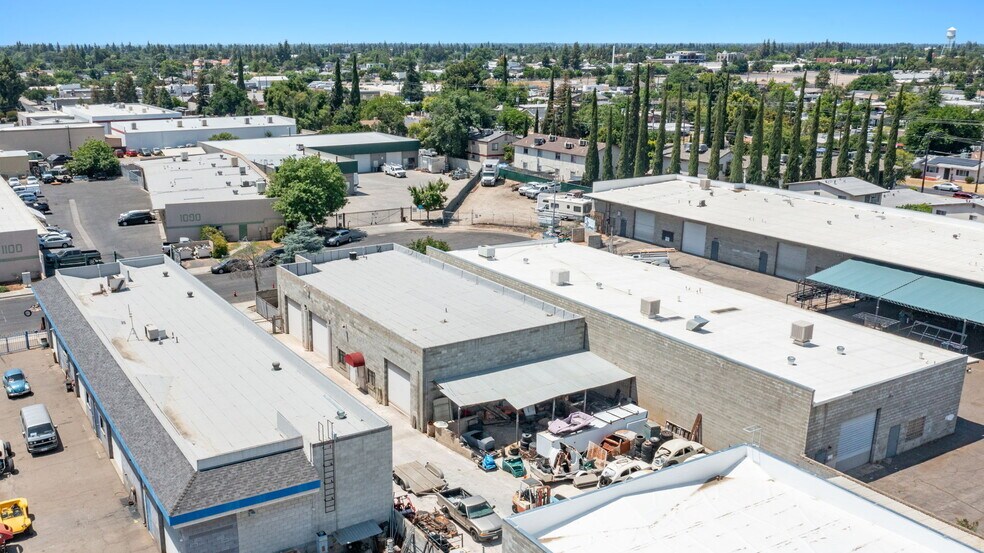 1095 Cole Ave, Clovis, CA à louer - Photo du bâtiment - Image 2 de 7