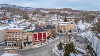 1-5 Broadway, Bangor, PA à louer Aérien- Image 2 de 22