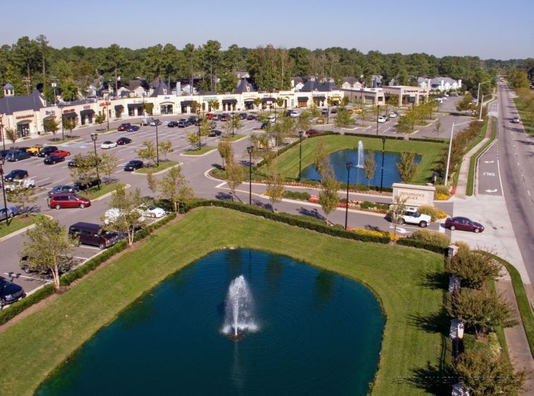 401 N Great Neck Rd, Virginia Beach, VA à louer - Photo du bâtiment - Image 3 de 14