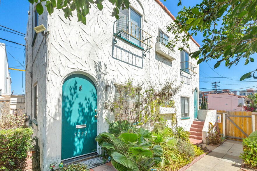 3749 4th Ave, San Diego, CA à vendre - Photo du bâtiment - Image 2 de 5