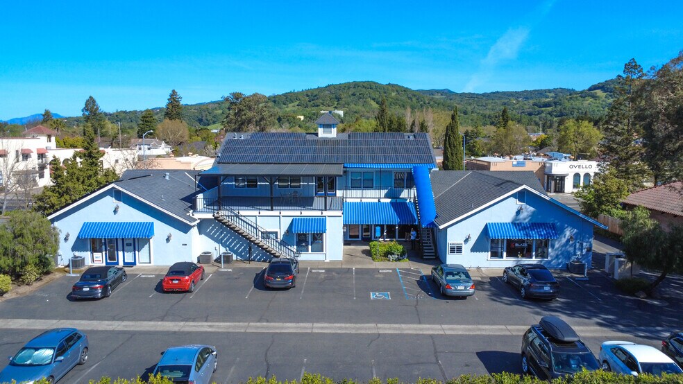 255 W Napa St, Sonoma, CA à louer - Photo du bâtiment - Image 3 de 11