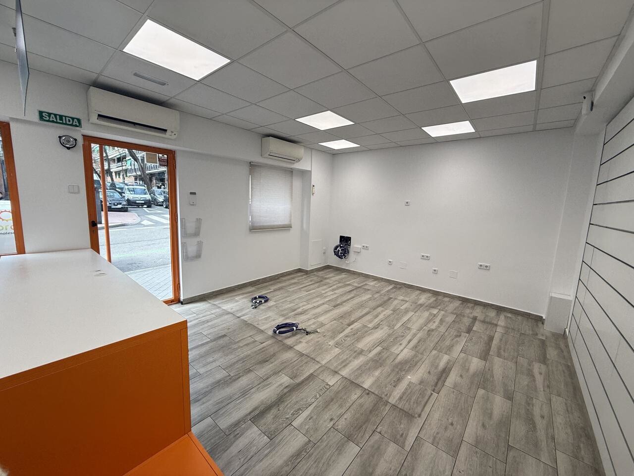 Retail in Madrid, Madrid for lease Interior Photo- Image 1 of 9