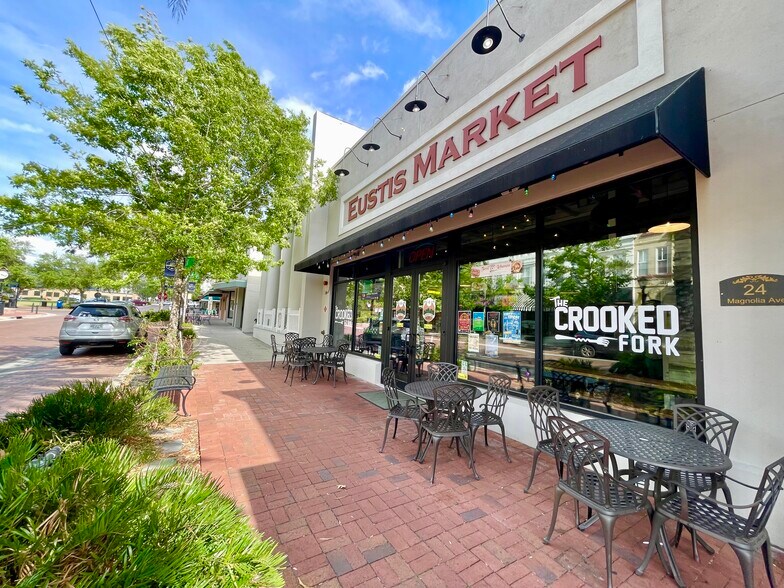 24 E Magnolia Ave, Eustis, FL à louer - Photo du bâtiment - Image 2 de 30