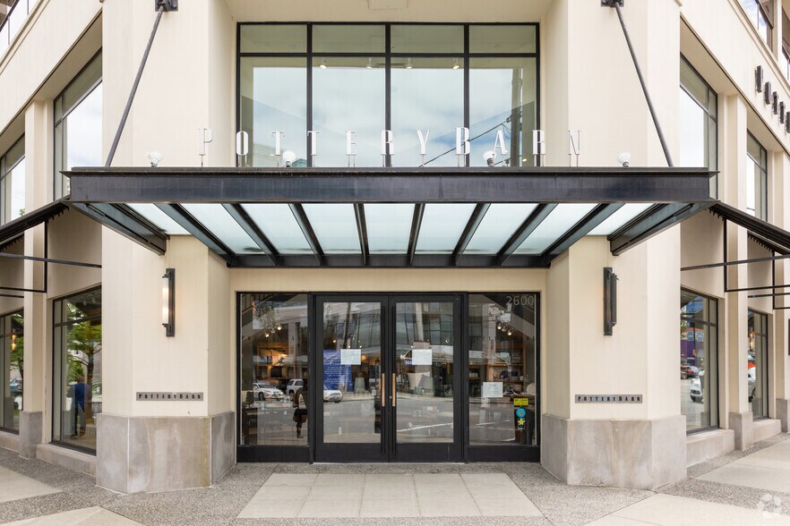 2608 Granville St, Vancouver, BC à louer - Photo du bâtiment - Image 3 de 5