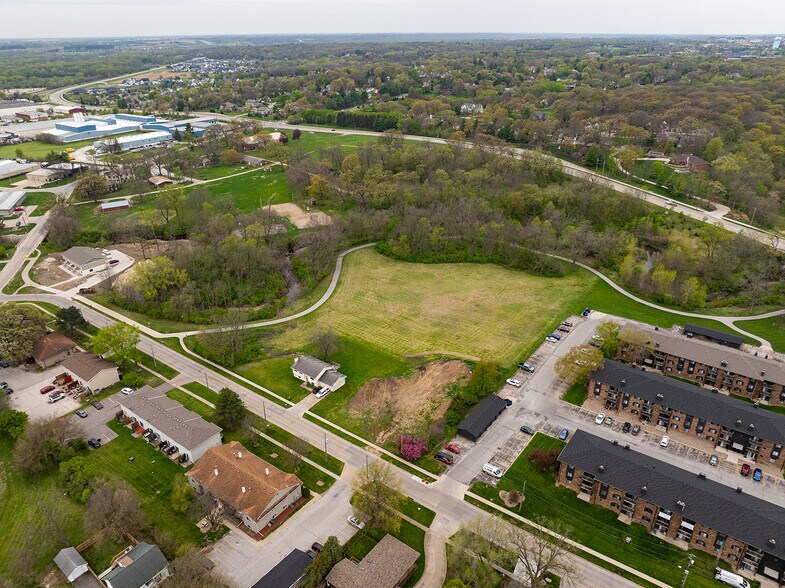 485 S 19th St, West Des Moines, IA à vendre - Photo du bâtiment - Image 2 de 17