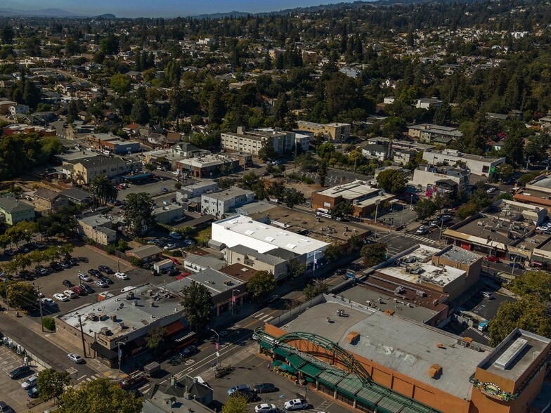 3439-3443 Fruitvale Ave, Oakland, CA for sale - Building Photo - Image 3 of 20
