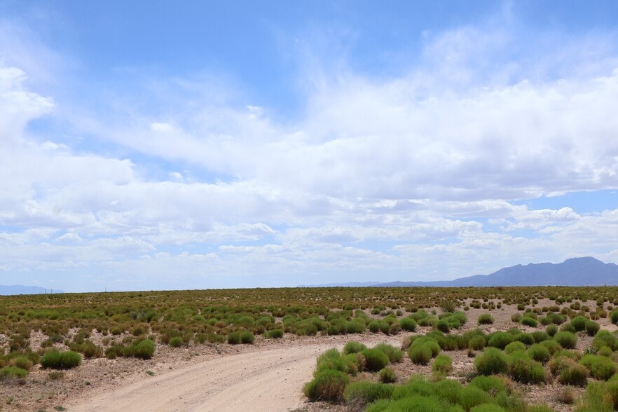 14 (Lot 7 & 8) Ybarra ave, Veguita, NM à vendre - Photo du bâtiment - Image 3 de 4