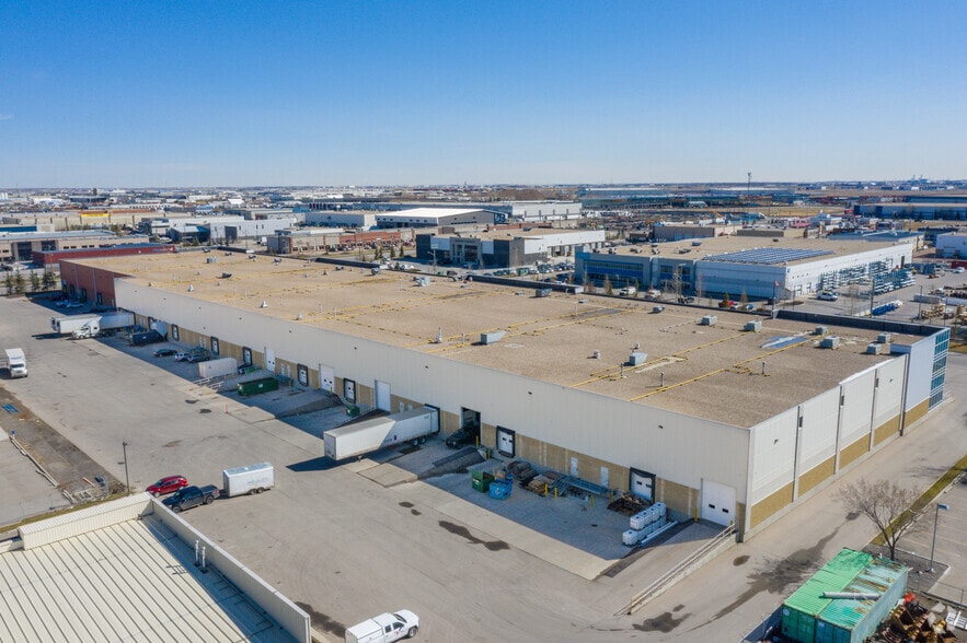10905 48th St SE, Calgary, AB for lease - Building Photo - Image 2 of 4