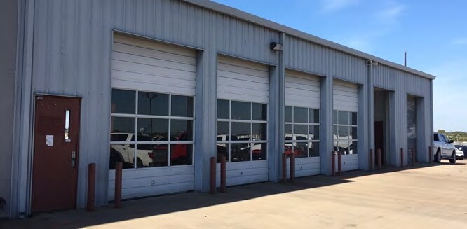 2301 SE Loop 820, Fort Worth, TX à louer - Photo du bâtiment - Image 2 de 7