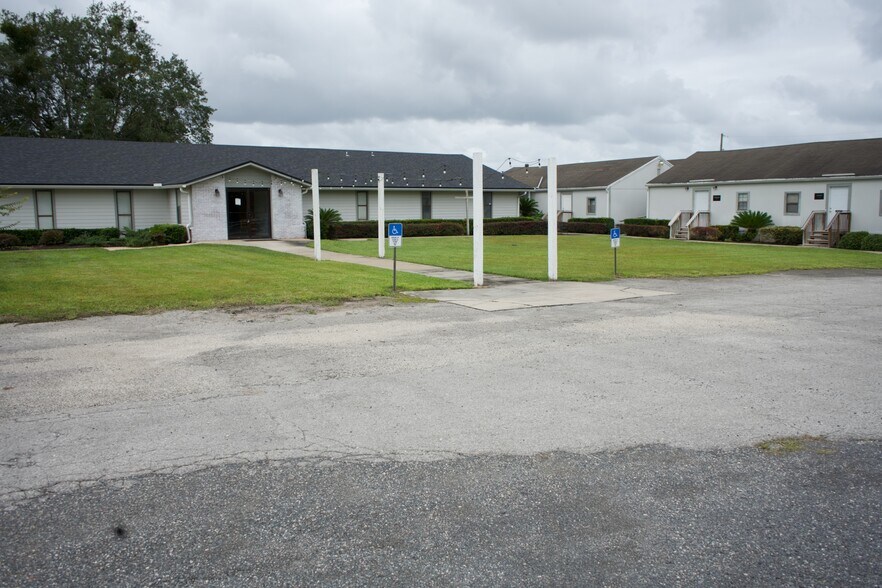 5040 County Road 218, Middleburg, FL à vendre - Photo du bâtiment - Image 1 de 17