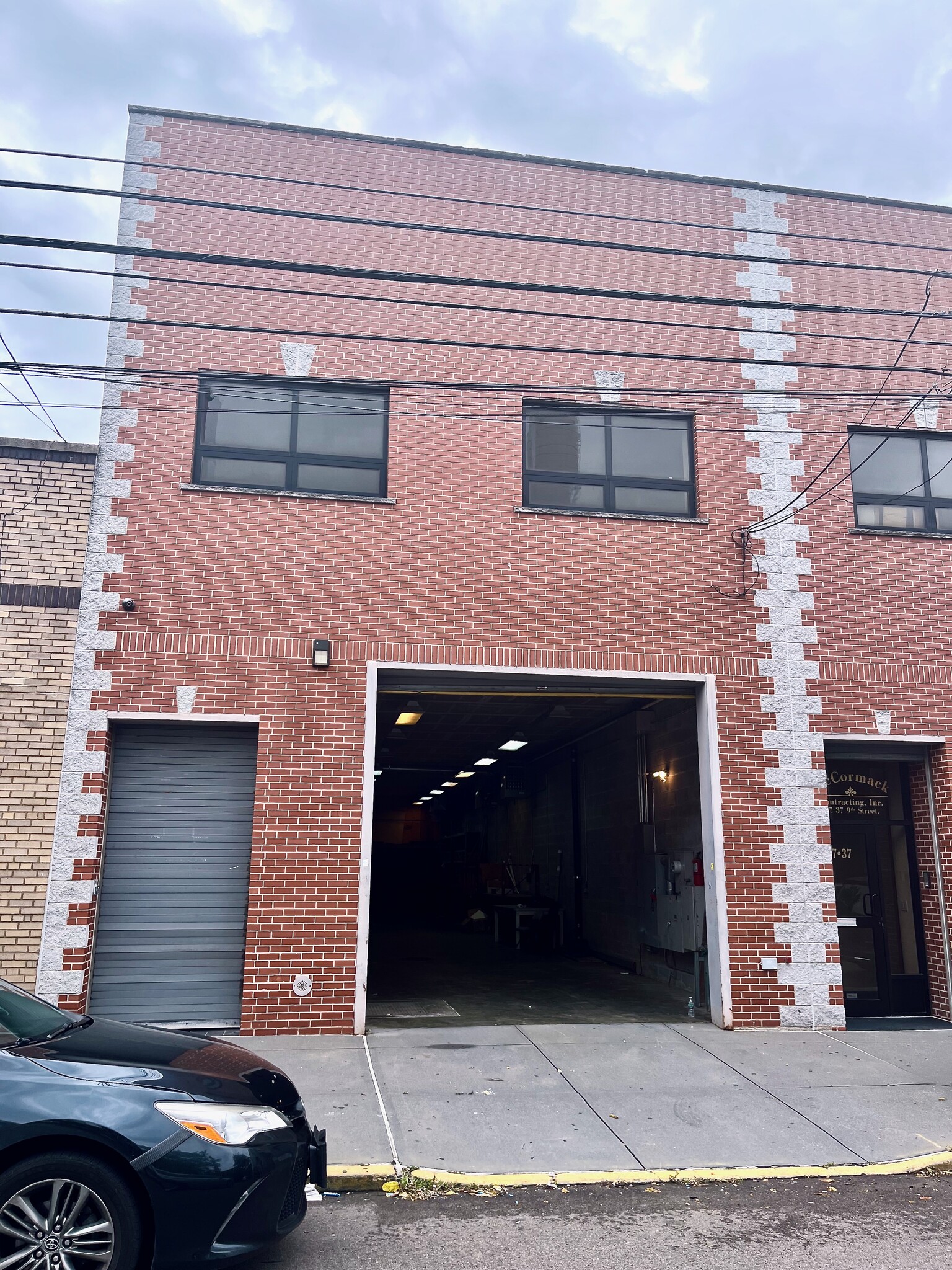 3735 9th St, Long Island City, NY for lease Building Photo- Image 1 of 2