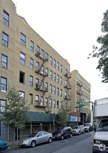 584 Union Ave, Bronx, NY for lease - Building Photo - Image 2 of 2