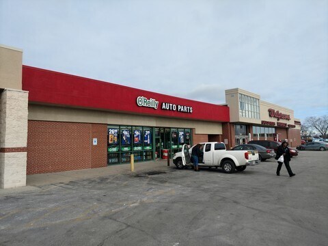 7600-7610 W Capitol Dr, Milwaukee, WI à louer - Photo du bâtiment - Image 3 de 11
