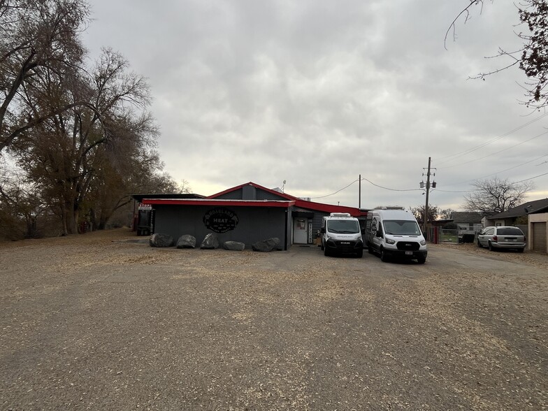 3408 Industrial Rd E, Homedale, ID à vendre - Photo du bâtiment - Image 3 de 16