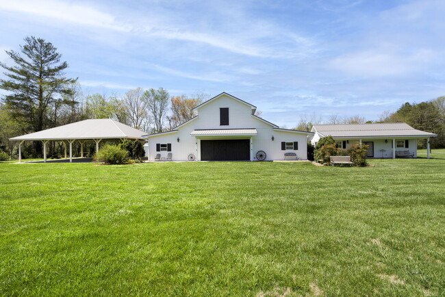 Plus de détails pour 2835 Plottown Rd, Young Harris, GA - Terrain à vendre