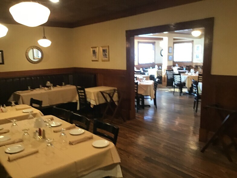 1995 Richmond Rd, Williamsburg, VA à vendre - Photo intérieure - Image 3 de 12