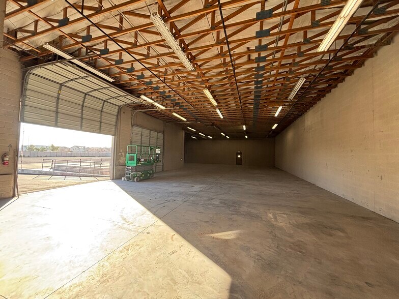 1107-1119 W Ranch Rd, Tempe, AZ à vendre - Photo du bâtiment - Image 3 de 8