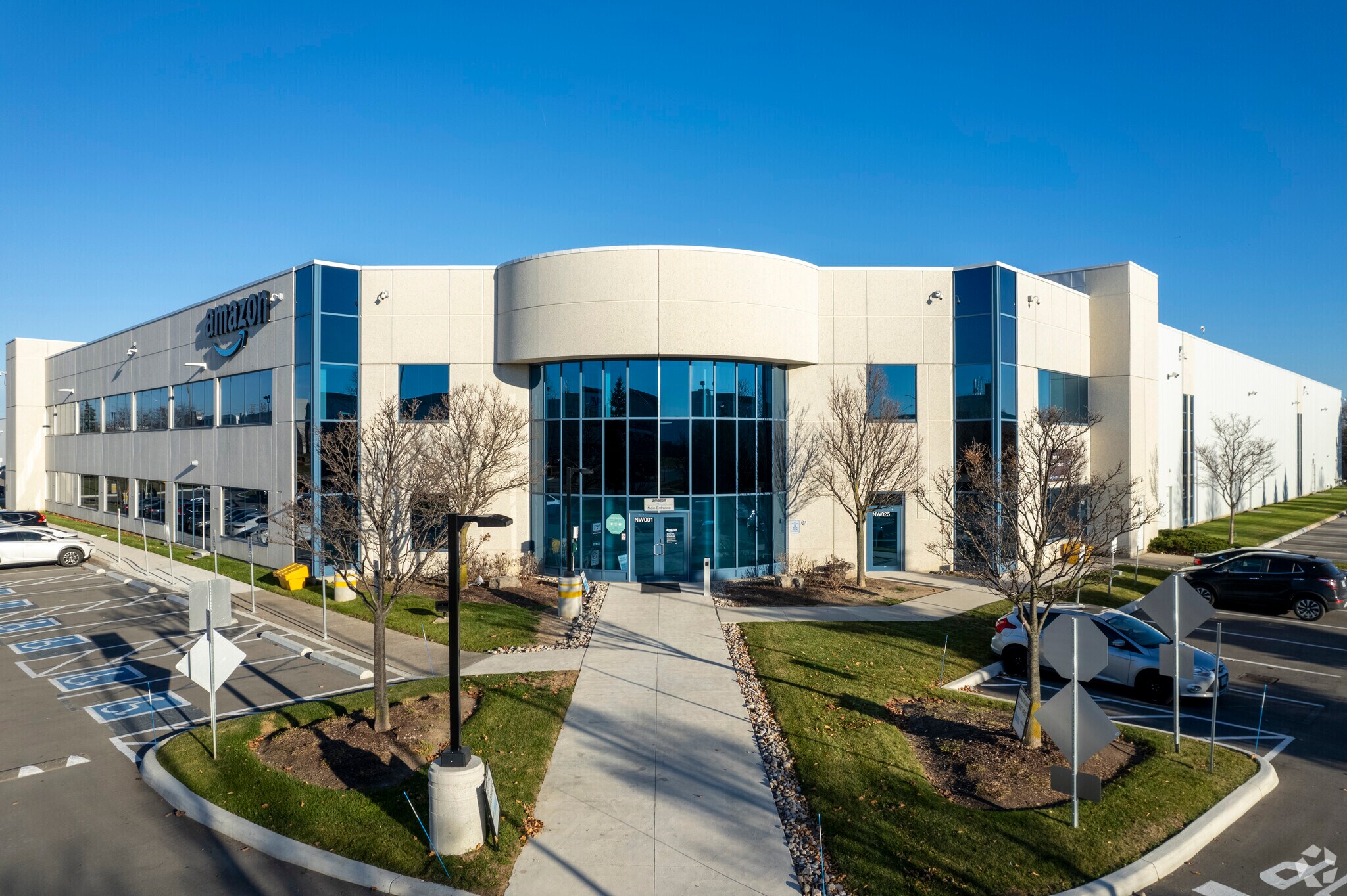 6350 Cantay Rd, Mississauga, ON for sale Primary Photo- Image 1 of 1