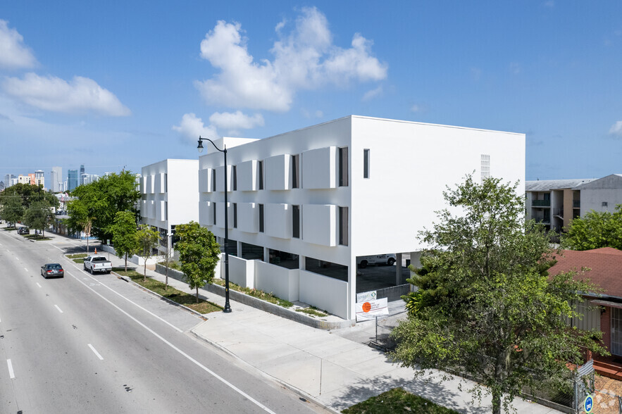 1800 SW 1st St, Miami, FL for sale - Primary Photo - Image 1 of 1