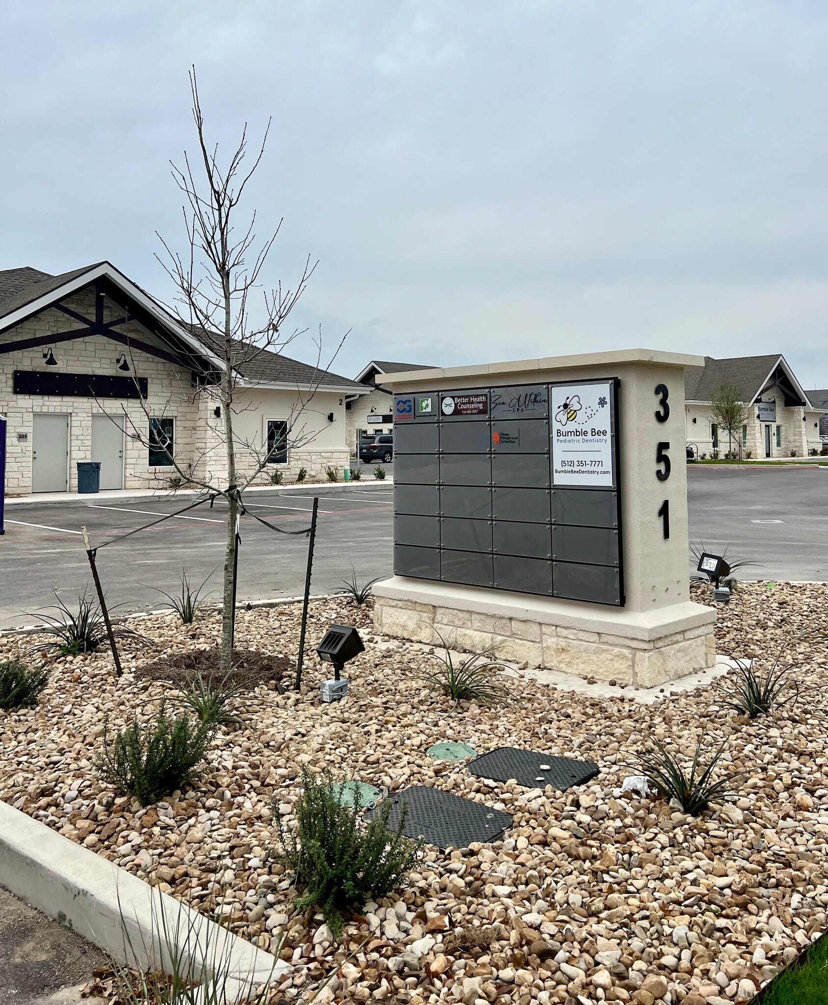 351 Exchange Blvd, Hutto, TX for lease Building Photo- Image 1 of 5