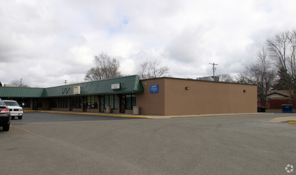 1323 S Mission St, Mount Pleasant, MI for lease - Primary Photo - Image 1 of 3