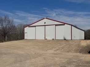901 US 6 Hwy, Spring Valley, IL à louer Photo du bâtiment- Image 1 de 12