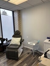 45-47 Orient Way, Rutherford, NJ à louer Photo intérieure- Image 1 de 4