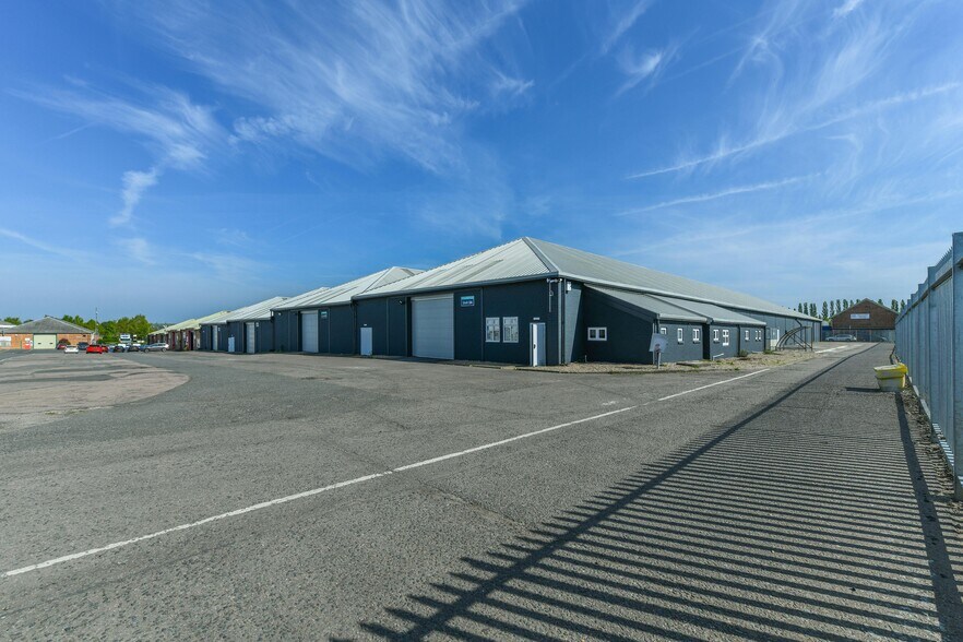 Station Rd, Melton Mowbray à louer - Photo du bâtiment - Image 2 de 2