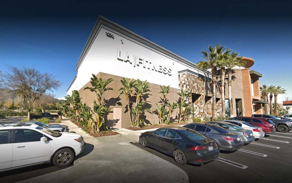 1275 Foothill Blvd, La Verne, CA à louer - Photo du bâtiment - Image 1 de 3