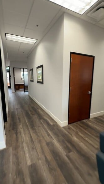 14256 N Northsight Blvd, Scottsdale, AZ for lease - Commercial Listing Video - Image 2 of 10