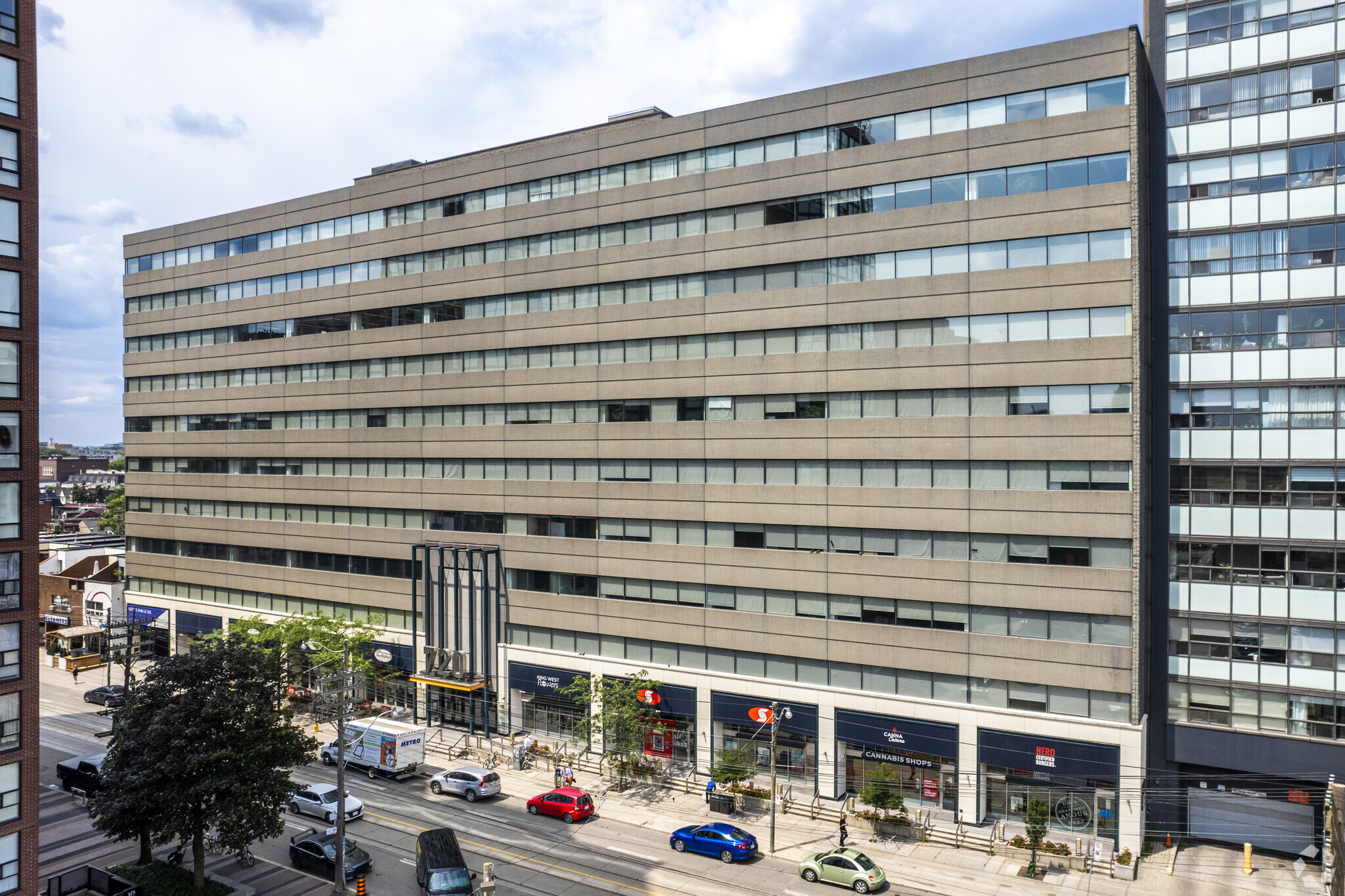 720 King St W, Toronto, ON for lease Primary Photo- Image 1 of 5