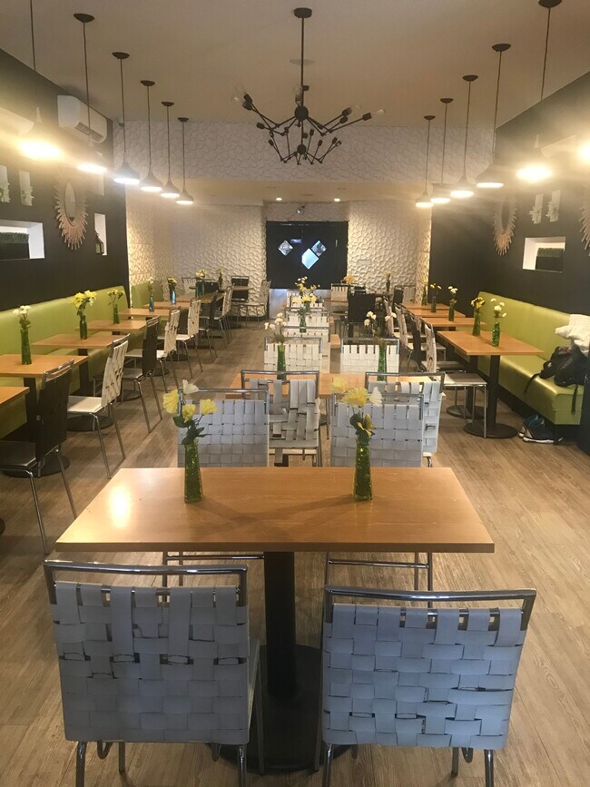 Plus de détails pour 1416 Avenue J, Brooklyn, NY - Commerce de détail à louer