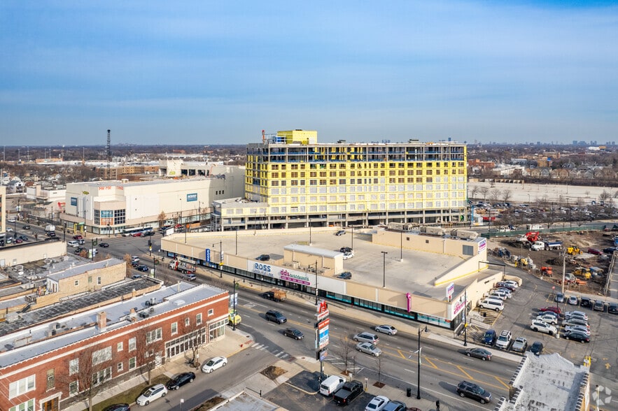 3970-3982 N Milwaukee Ave, Chicago, IL for lease - Aerial - Image 3 of 4