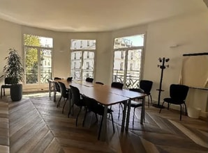 2-4 Rue Lord Byron, Paris for sale Interior Photo- Image 2 of 2