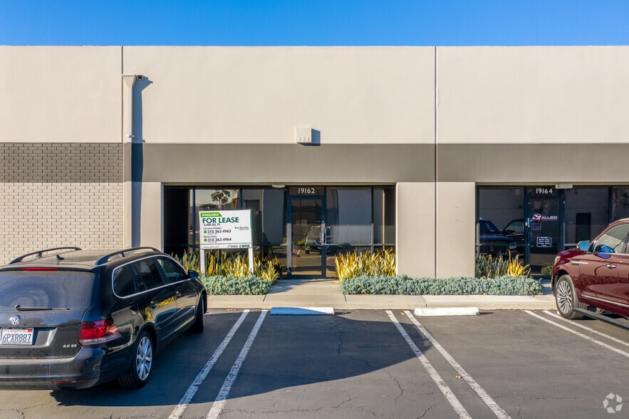 19160-19168 Van Ness Ave, Torrance, CA for lease - Building Photo - Image 3 of 7