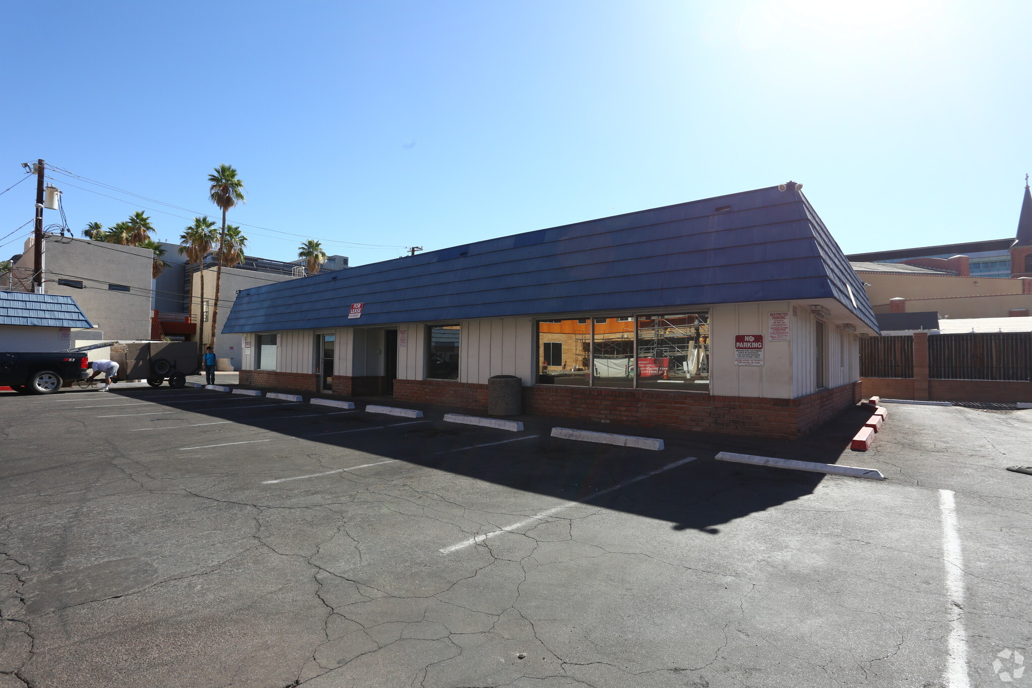 715 S Forest Ave, Tempe, AZ à vendre Photo principale- Image 1 de 1