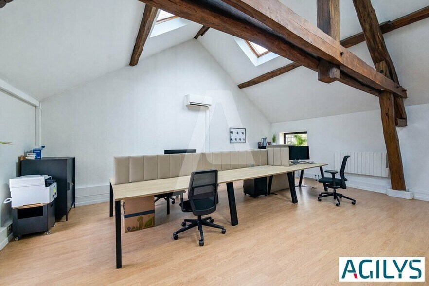 19 Avenue Des Indes, Les Ulis for sale - Interior Photo - Image 3 of 11