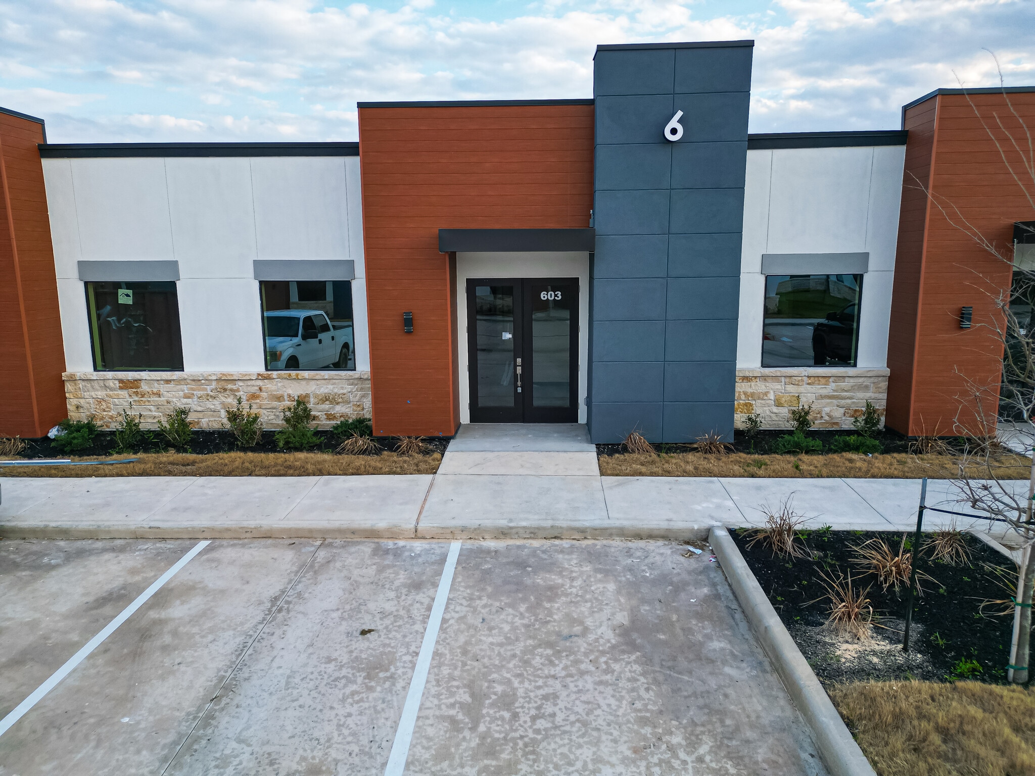 5151 Meadow Ranch Pky, Richmond, TX for lease Interior Photo- Image 1 of 11