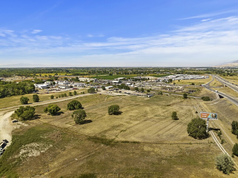 1350 South, Marriott Slaterville, UT à vendre - Photo du bâtiment - Image 3 de 11