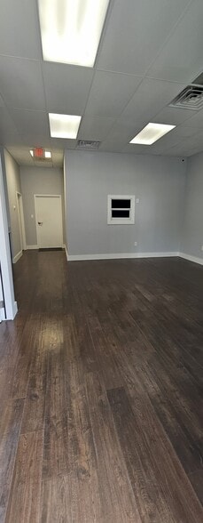 28731 S Cargo Ct, Bonita Springs, FL for lease - Interior Photo - Image 3 of 12