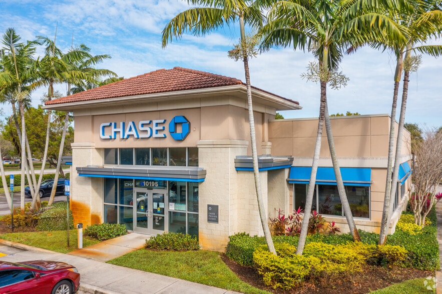 10001-10099 Cleary Blvd, Plantation, FL à louer - Photo du bâtiment - Image 2 de 7