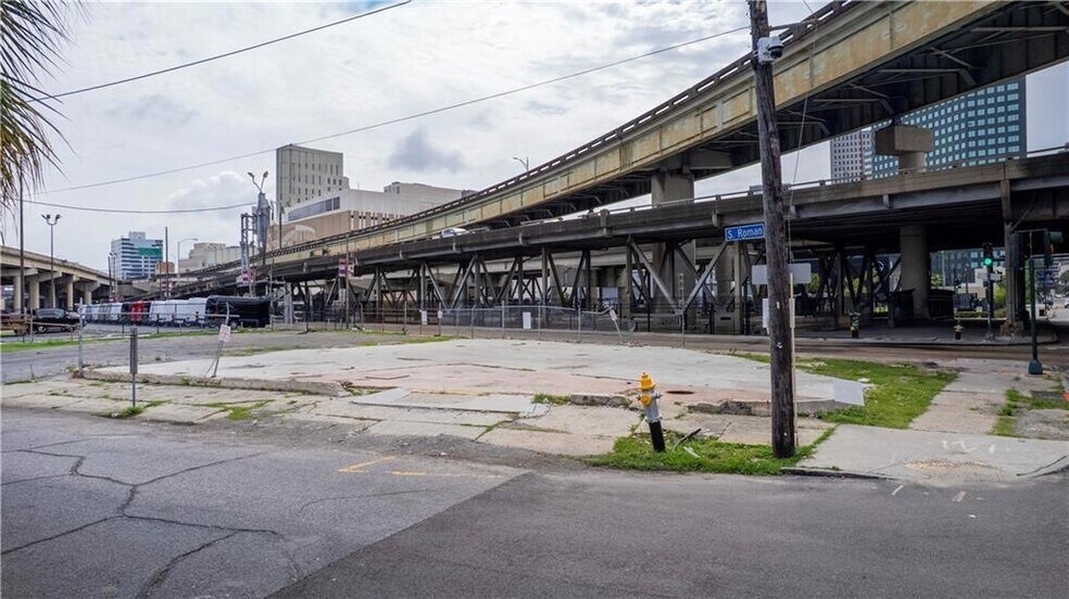 537 S Claiborne Ave, New Orleans, LA à vendre - Photo du bâtiment - Image 3 de 6