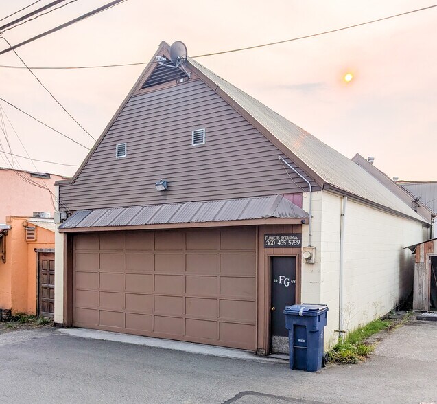 335 N Olympic Ave, Arlington, WA à louer - Photo du bâtiment - Image 3 de 5