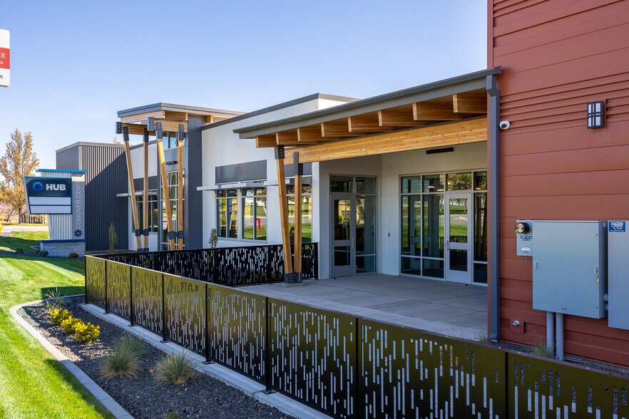 2713 N 20th Ave, Pasco, WA à louer - Photo du bâtiment - Image 3 de 8