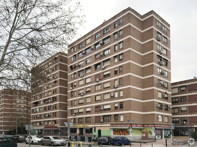 Plaza de la Albufera, 7, Fuenlabrada, Madrid for lease - Building Photo - Image 2 of 2