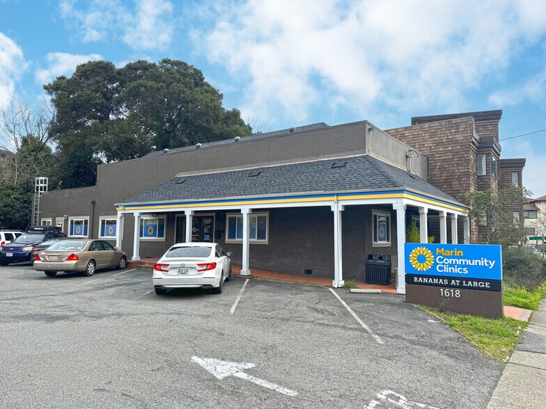 1618 2nd St, San Rafael, CA à louer - Photo du bâtiment - Image 1 de 2