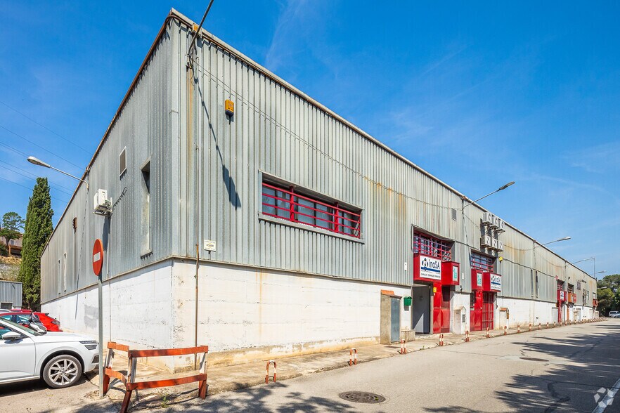 Industrial in Santa Perpètua de Mogoda, Barcelona for sale - Primary Photo - Image 1 of 2