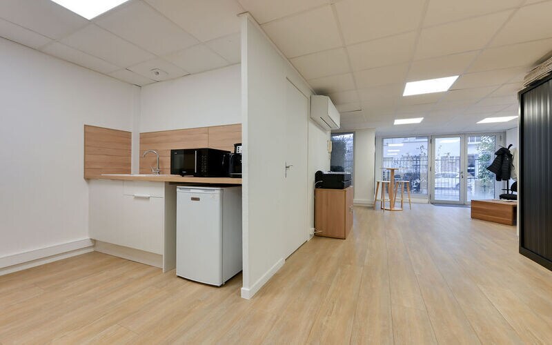 19 Rue Auguste Payant, Lyon for sale - Interior Photo - Image 3 of 6